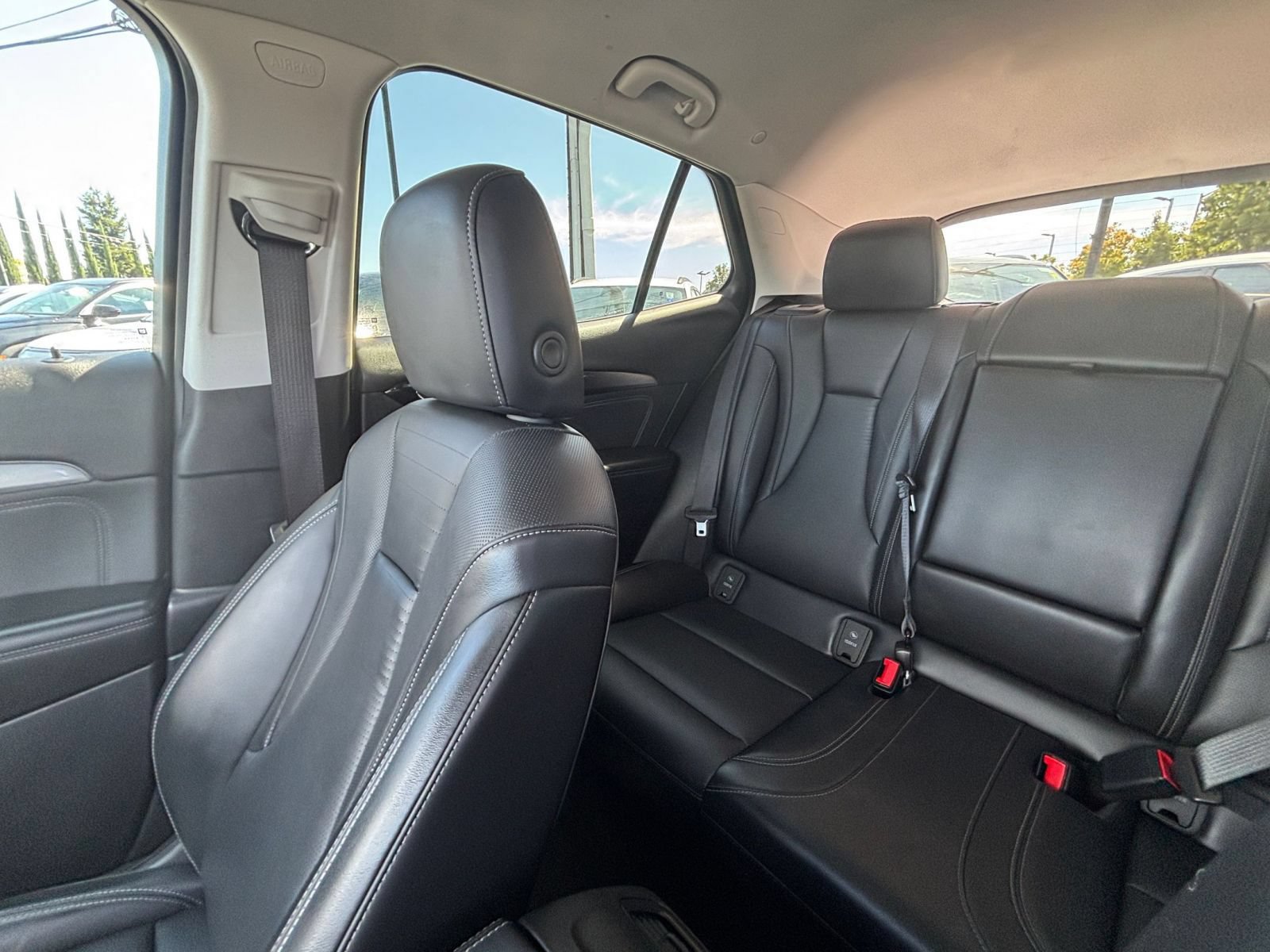 Used 2024 Buick Envision Preferred AWD/4WD image 39