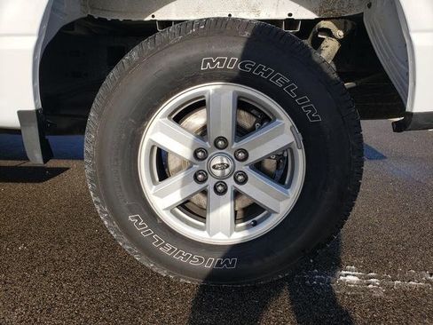 Used 2023 Ford F150 XLT w/ Equipment Group 301A Mid image 26