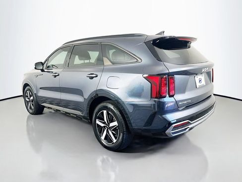 Used 2023 Kia Sorento S w/ Panoramic Sunroof Package FWD image 7