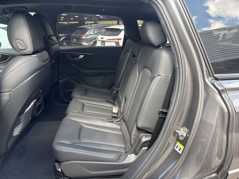New 2026 Audi Q7 3.0T Prestige image 14