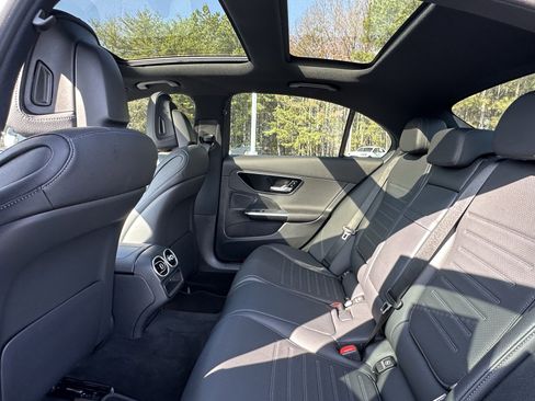 Used 2024 Mercedes-Benz C 300 4MATIC Sedan image 9