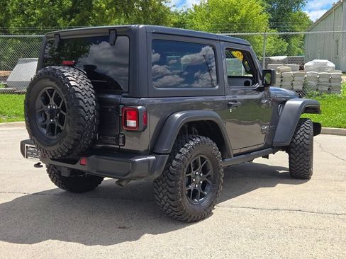 Used 2024 Jeep Wrangler Sport AWD/4WD image 9