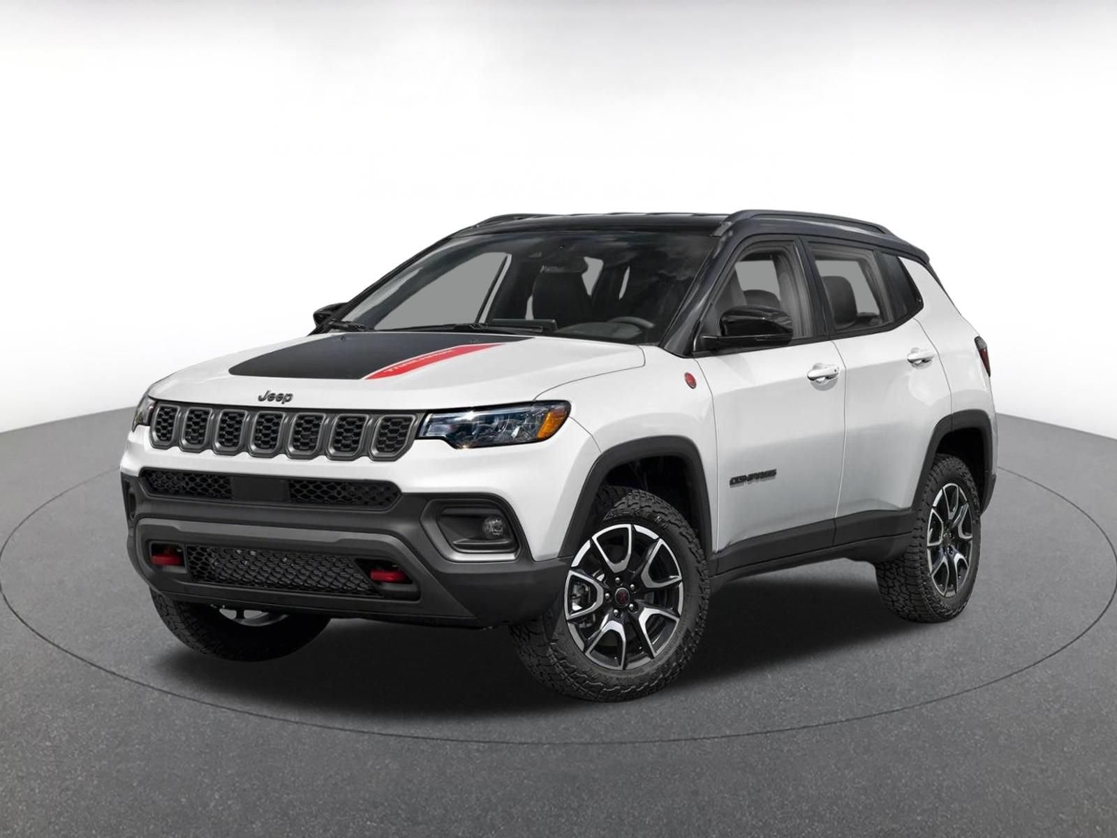 Used 2025 Jeep Compass Trailhawk AWD/4WD image 3