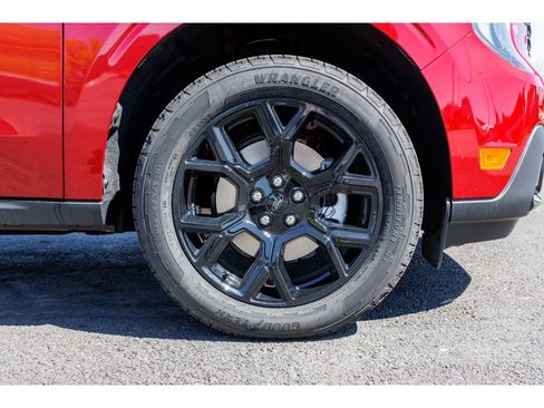 Used 2025 Ford Maverick XLT w/ XLT Luxury Package image 9