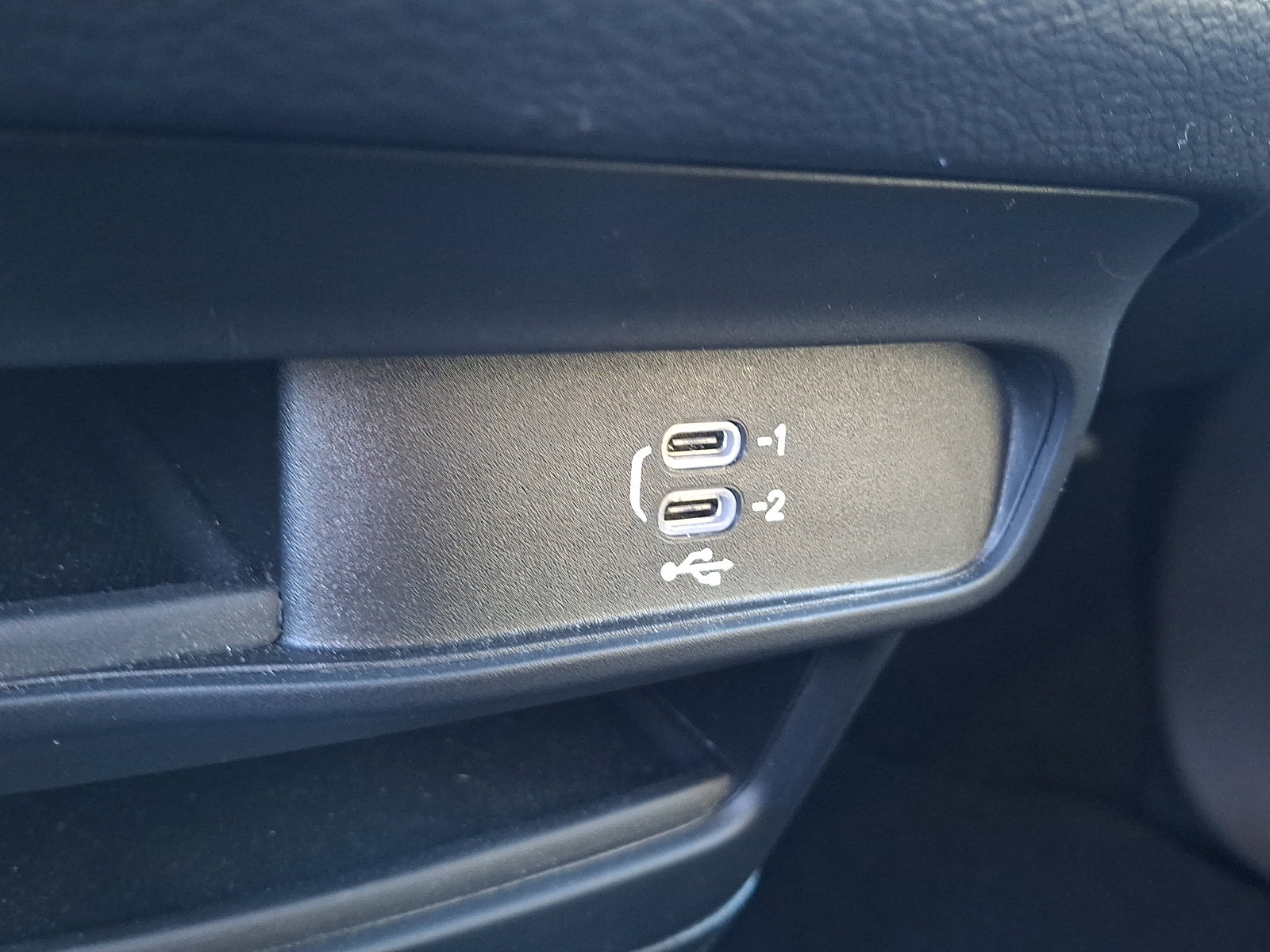Used 2026 Chrysler Pacifica Select FWD image 24
