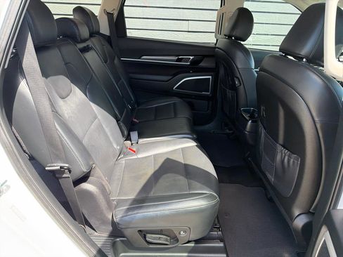 Used 2020 Kia Telluride LX FWD image 27