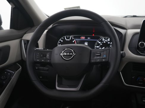 Certified 2026 Nissan Rogue Dark Armor AWD/4WD image 17