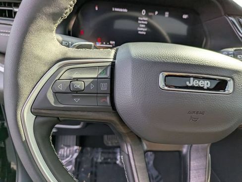 New 2026 Jeep Grand Cherokee Altitude AWD/4WD image 23