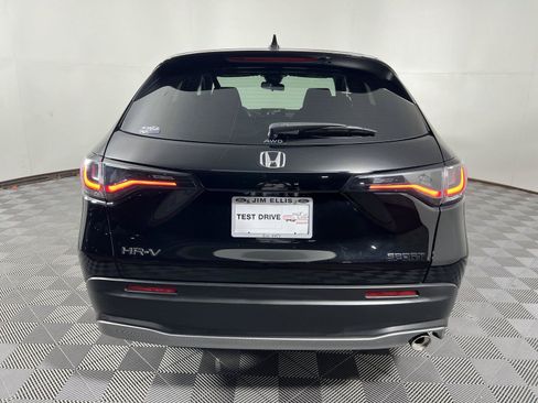 Used 2023 Honda HR-V Sport image 6
