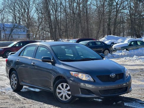 Used 2010 Toyota Corolla LE image 8