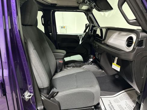 New 2026 Jeep Gladiator Sport image 20