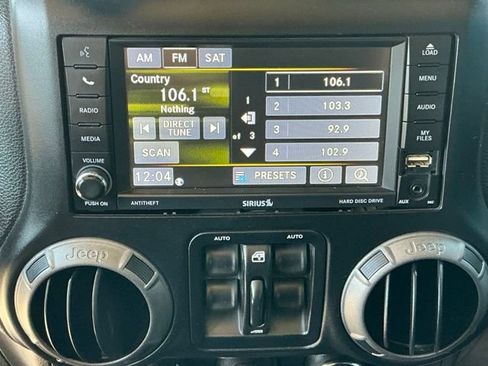 Used 2015 Jeep Wrangler Unlimited Sport w/ Quick Order Package 24S AWD/4WD image 10