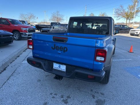New 2026 Jeep Gladiator Sport image 28