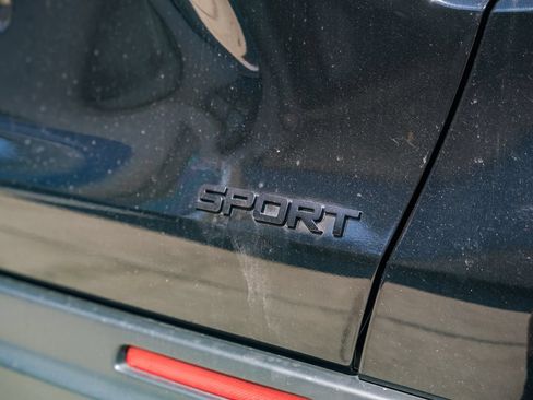 Certified 2025 Honda HR-V Sport image 7