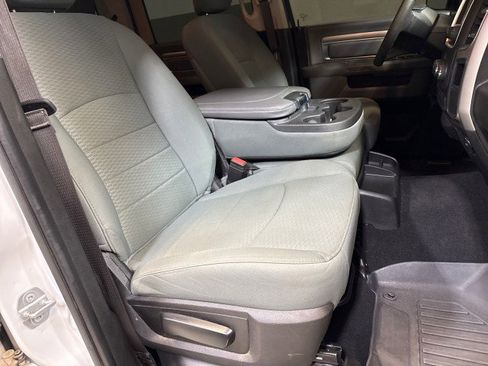 Used 2020 RAM 1500 Classic SLT image 53