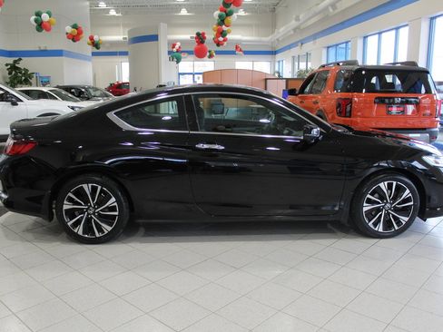 Used 2017 Honda Accord EX-L image 4