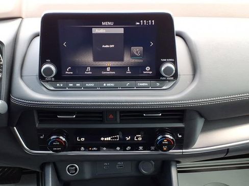 Used 2023 Nissan Rogue SV w/ SV Premium B Package FWD image 22