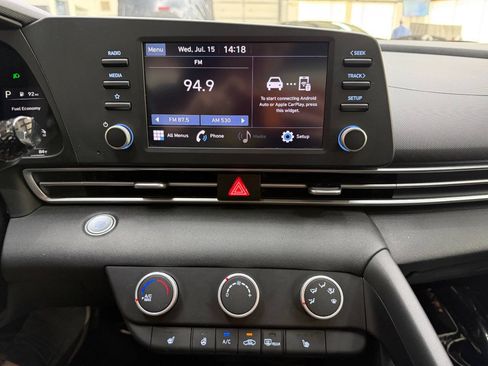 Used 2021 Hyundai Elantra SEL FWD image 27