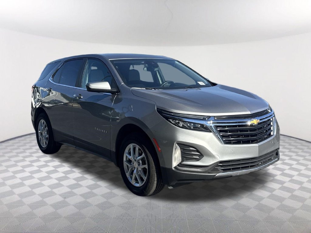 Used 2024 Chevrolet Equinox LT AWD/4WD image 3
