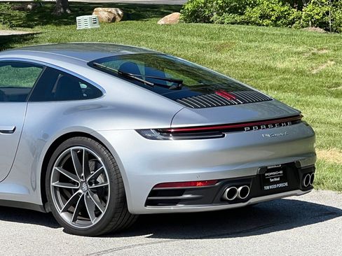 Used 2024 Porsche 911 Carrera S RWD image 9