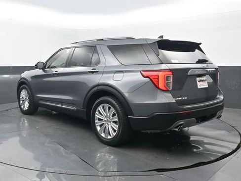 Used 2022 Ford Explorer Limited w/ Equipment Group 301A RWD image 3
