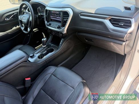 Used 2017 GMC Acadia SLT FWD image 13
