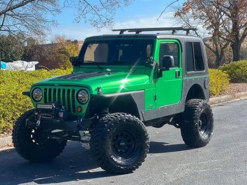 Used 2004 Jeep Wrangler 4WD image 3