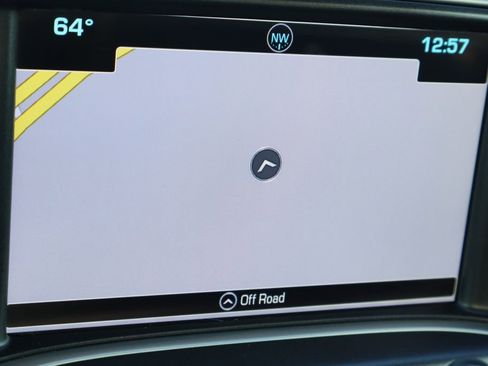 Used 2018 GMC Sierra 1500 SLT w/ SLT Premium Package image 15