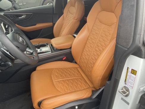 Used 2024 Audi RS Q8 image 8