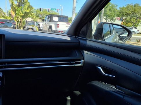 New 2025 Hyundai Santa Cruz SEL image 18