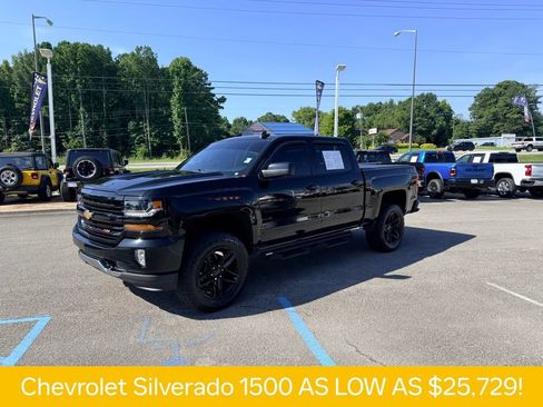 Used 2018 Chevrolet Silverado 1500 LT w/ All Star Edition AWD/4WD image 2