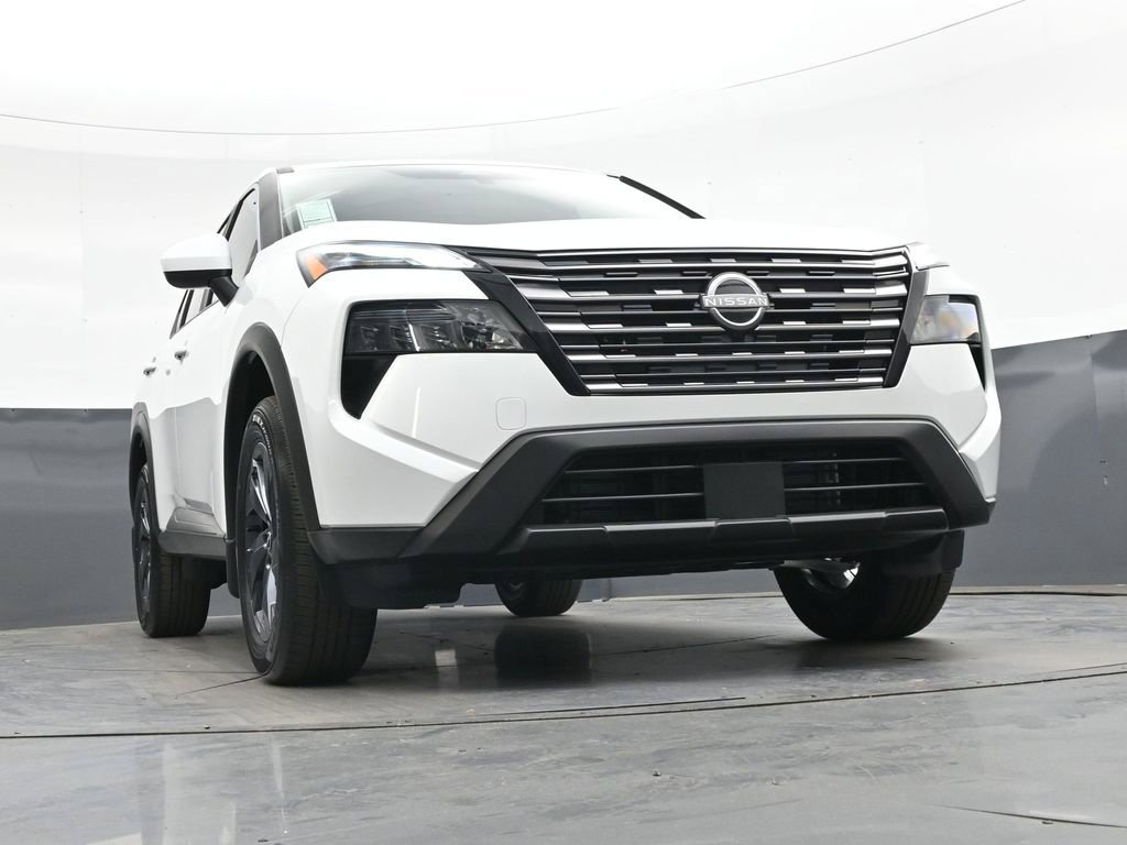 Certified 2026 Nissan Rogue SV FWD image 49
