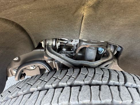Used 2024 GMC Sierra 3500 Pro w/ Convenience Package RWD image 24