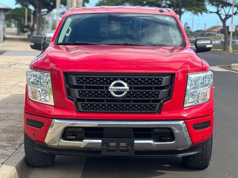 Used 2020 Nissan Titan SV w/ SV Convenience Package image 7