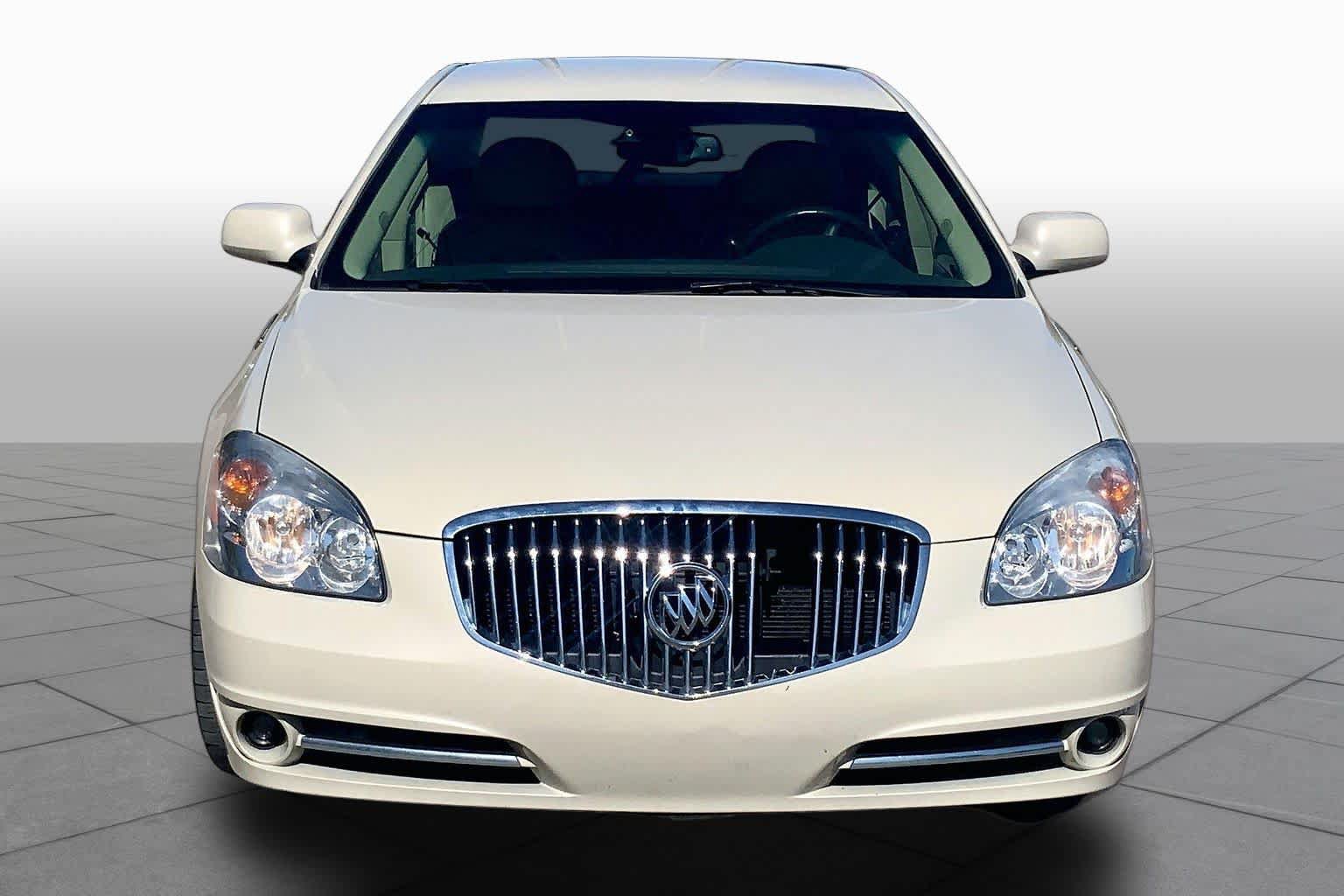 Used 2010 Buick Lucerne CXL FWD image 4