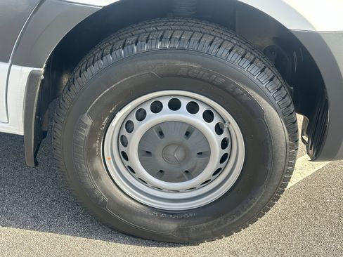 Used 2020 Mercedes-Benz Sprinter 2500 w/ Driver Convenience Package image 15