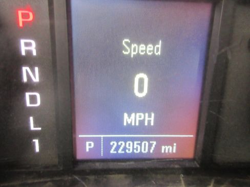 Used 2018 Chevrolet Silverado 2500 W/T w/ Snow Plow Prep Package image 35