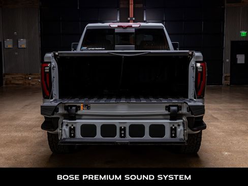 Used 2024 GMC Sierra 2500 AT4 w/ AT4 Premium Plus Package image 8