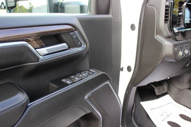 Used 2024 Chevrolet Silverado 2500 LT w/ Convenience Package AWD/4WD image 8