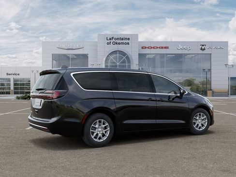 New 2027 Chrysler Pacifica Select FWD image 4