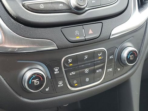 Used 2024 Chevrolet Equinox LT w/ LPO, Floor Liner Package image 17