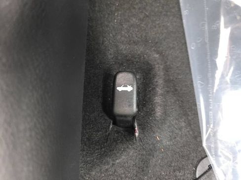 Used 2025 Nissan Versa SV w/ Trunk Package FWD image 34