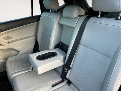 Used 2024 Volkswagen Tiguan SE R-Line image 13