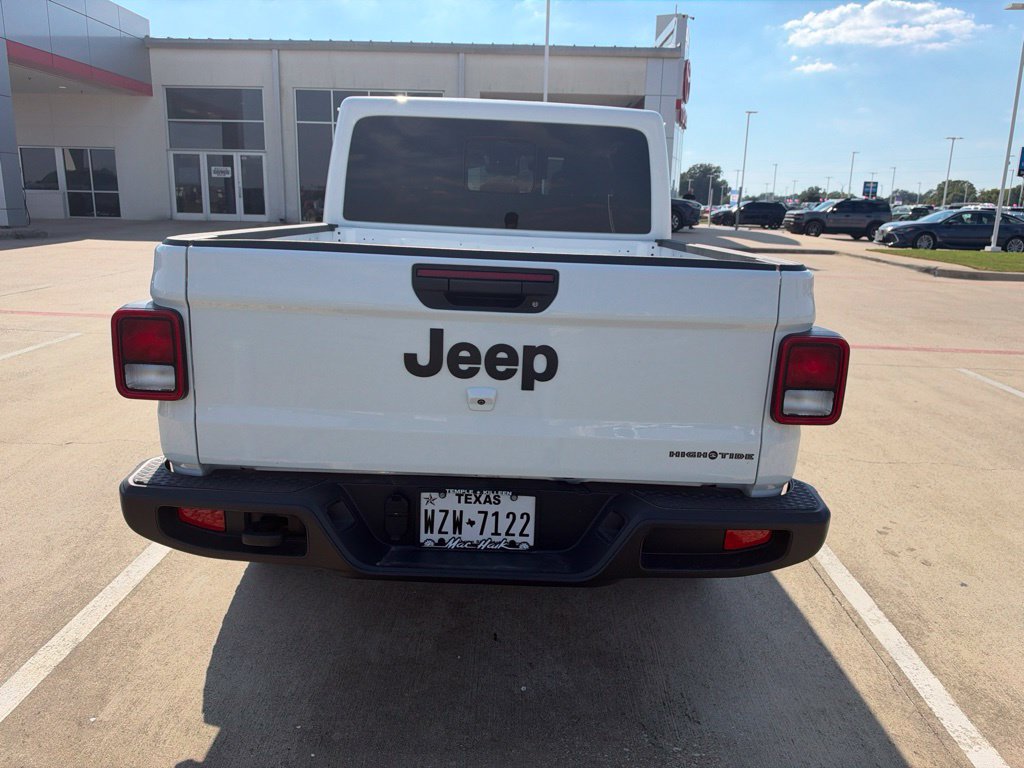 Used 2025 Jeep Gladiator Sport AWD/4WD image 5