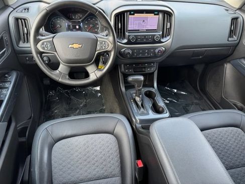 Used 2018 Chevrolet Colorado Z71 AWD/4WD image 10