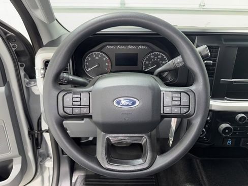 New 2026 Ford F250 XL w/ XL Chrome Package image 15