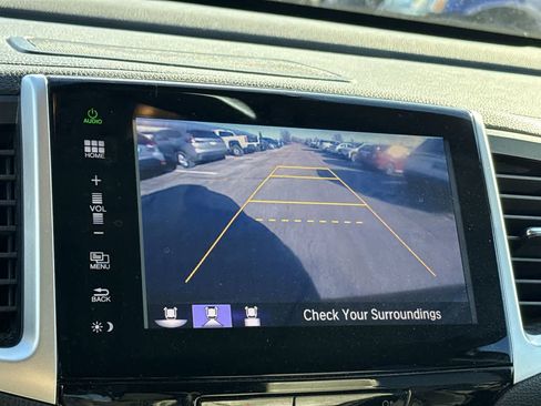 Used 2016 Honda Pilot Touring image 29