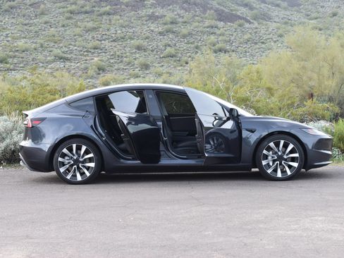 Used 2026 Tesla Model 3 RWD image 10
