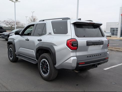 Used 2025 Toyota 4Runner TRD Off-Road Premium image 4