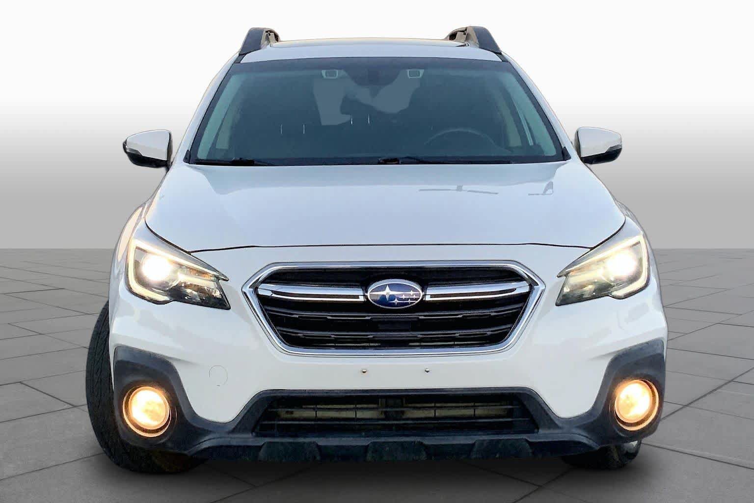Used 2019 Subaru Outback 3.6R Limited w/ Popular Package #2 AWD/4WD image 4